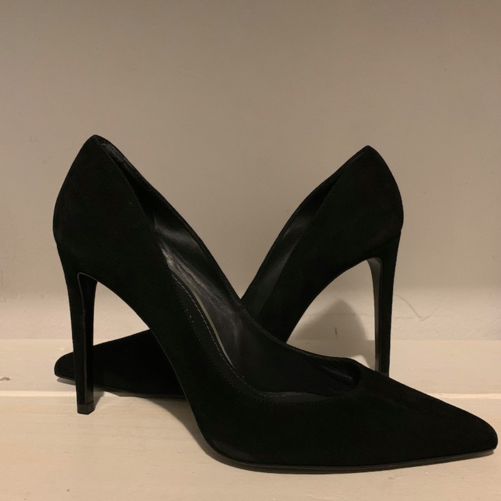 STUART WEITZMAN - Classic black pumps